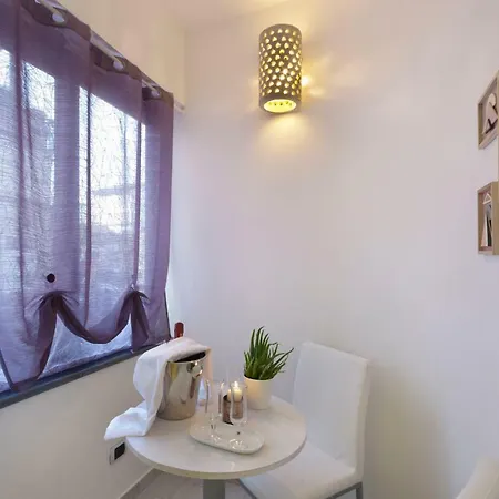 B&B Sorrento Central Panzió 4*