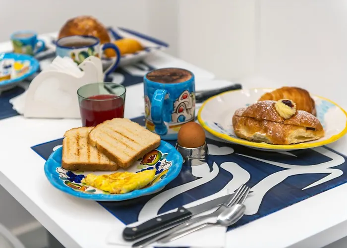 B&B Sorrento Central לינה וארוחת בוקר 4*