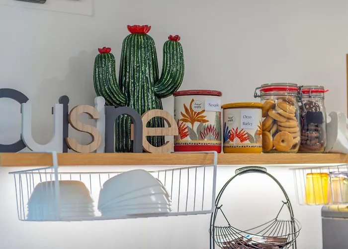 לינה וארוחת בוקר B&B Sorrento Central סורנטו